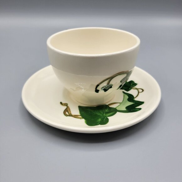 Vintage Metlox Poppytrail California Ivy Cup and Saucer Set - Picture 3 of 12